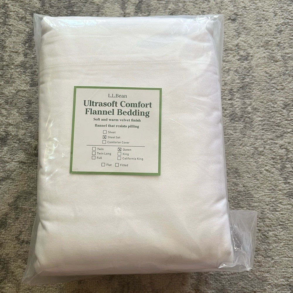 LL Bean- ultra soft comfort bedding flannel queen sheet set